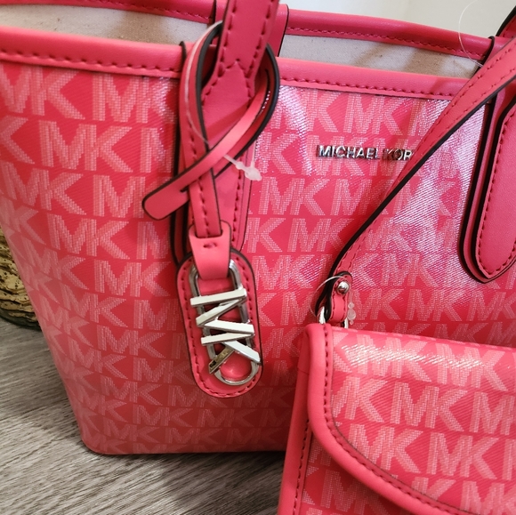 Michael Kors Eliza Small open tote - Picture 2 of 8